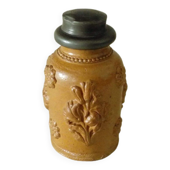 Tobacco pot snuff bottle snuff bottle in Beauvaisis stoneware 19th century