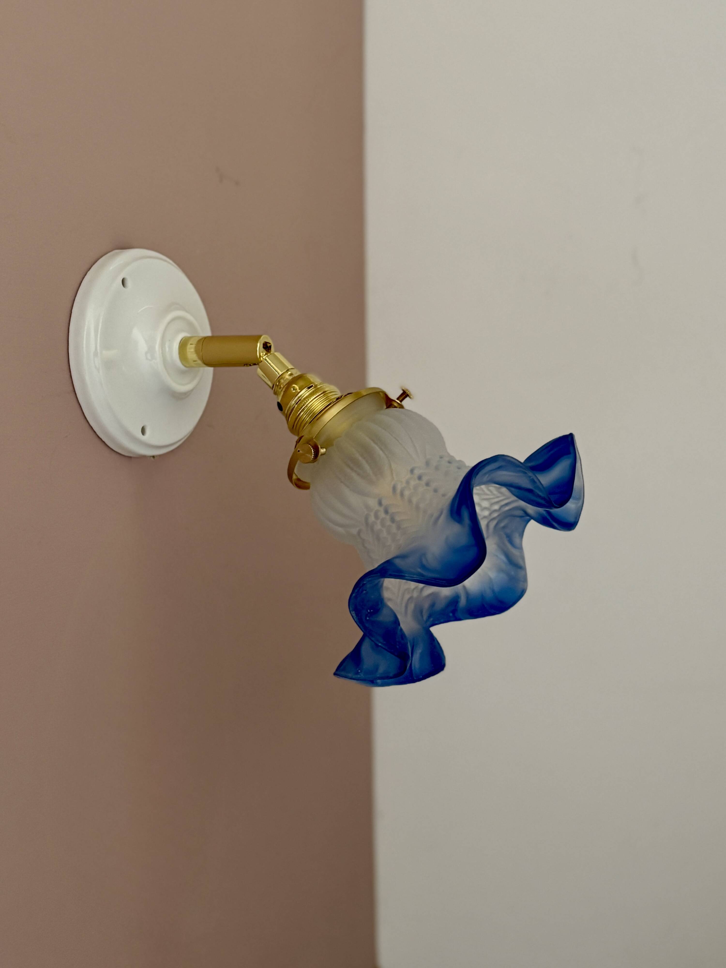 Vintage frosted glass tulip wall light
