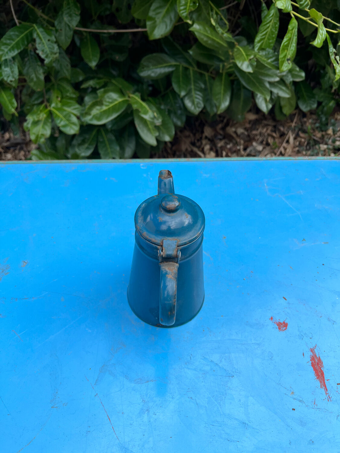 Enamelled coffee maker