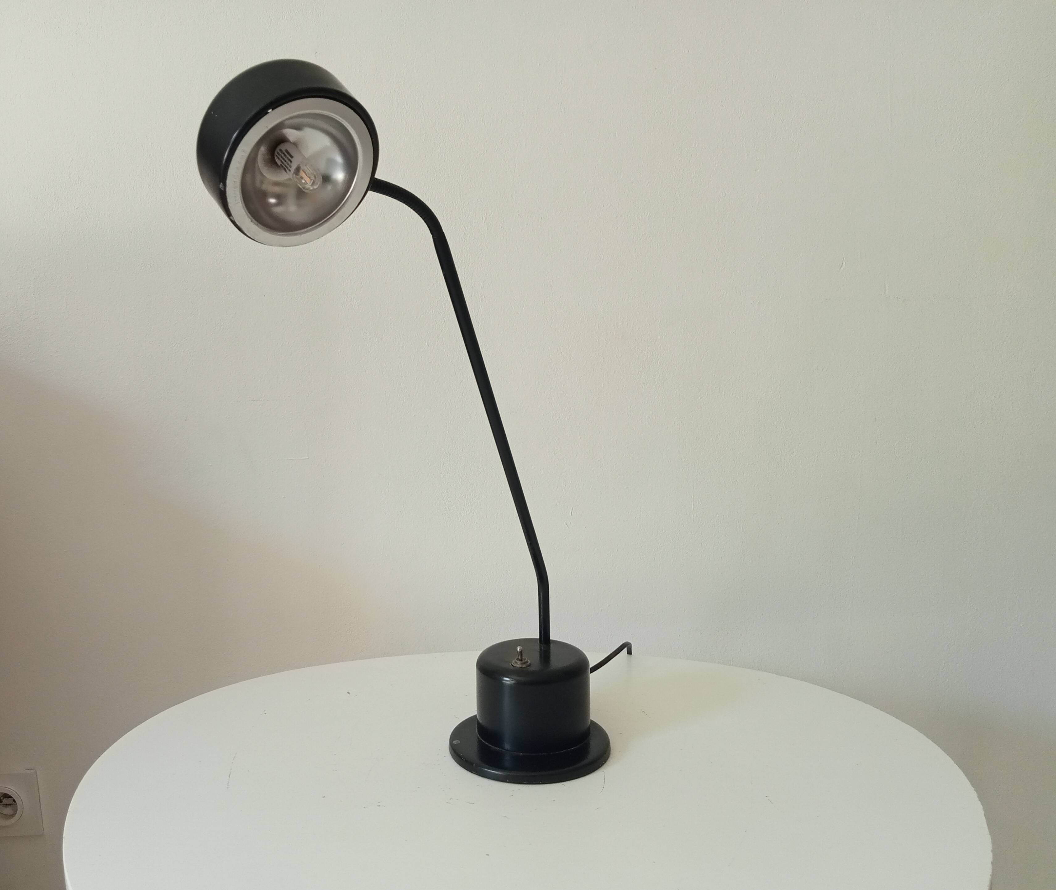 Postmodern minimalist workshop lamp from the 1980s.