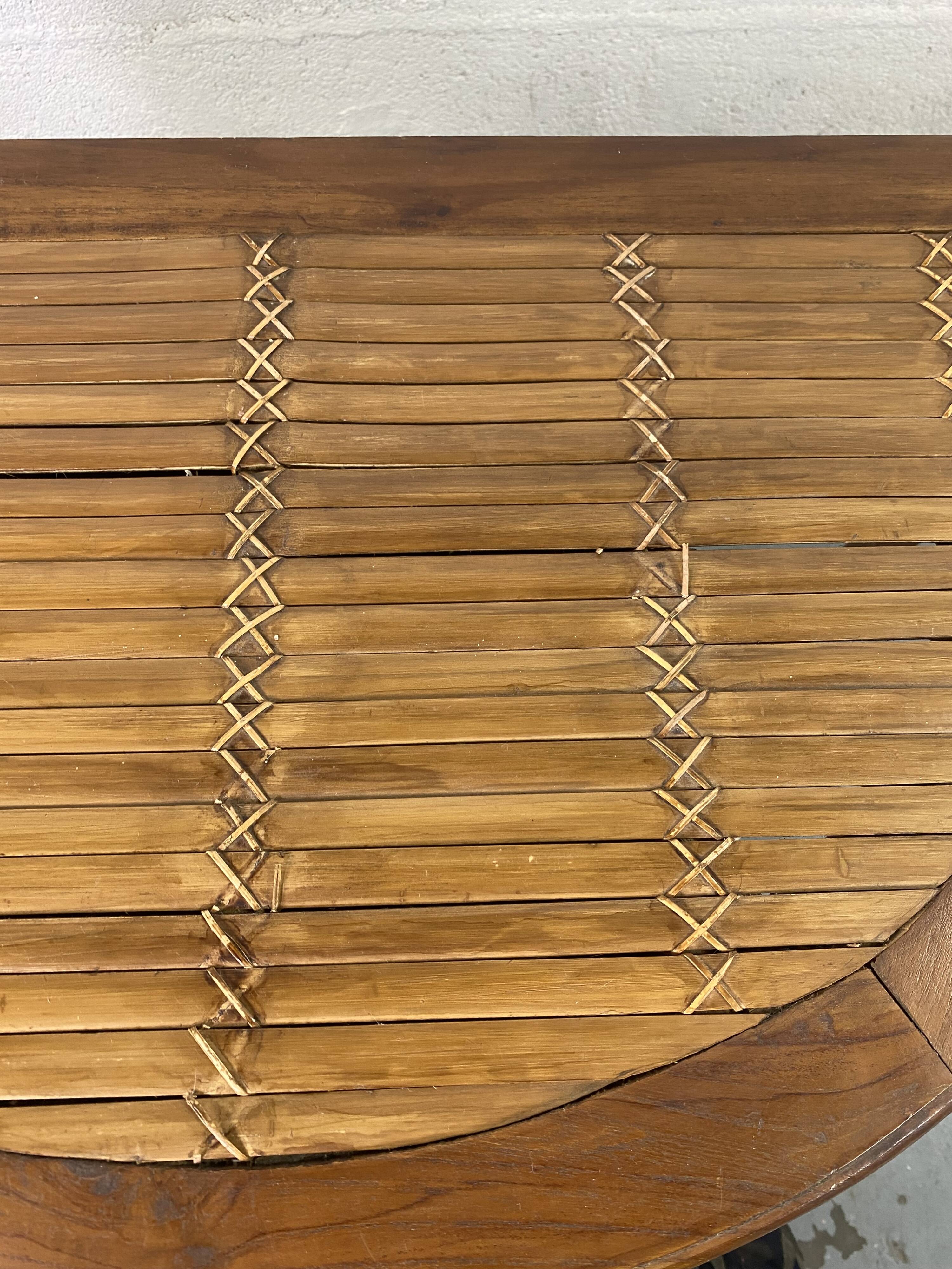 Side table in half-moon wood and bamboo