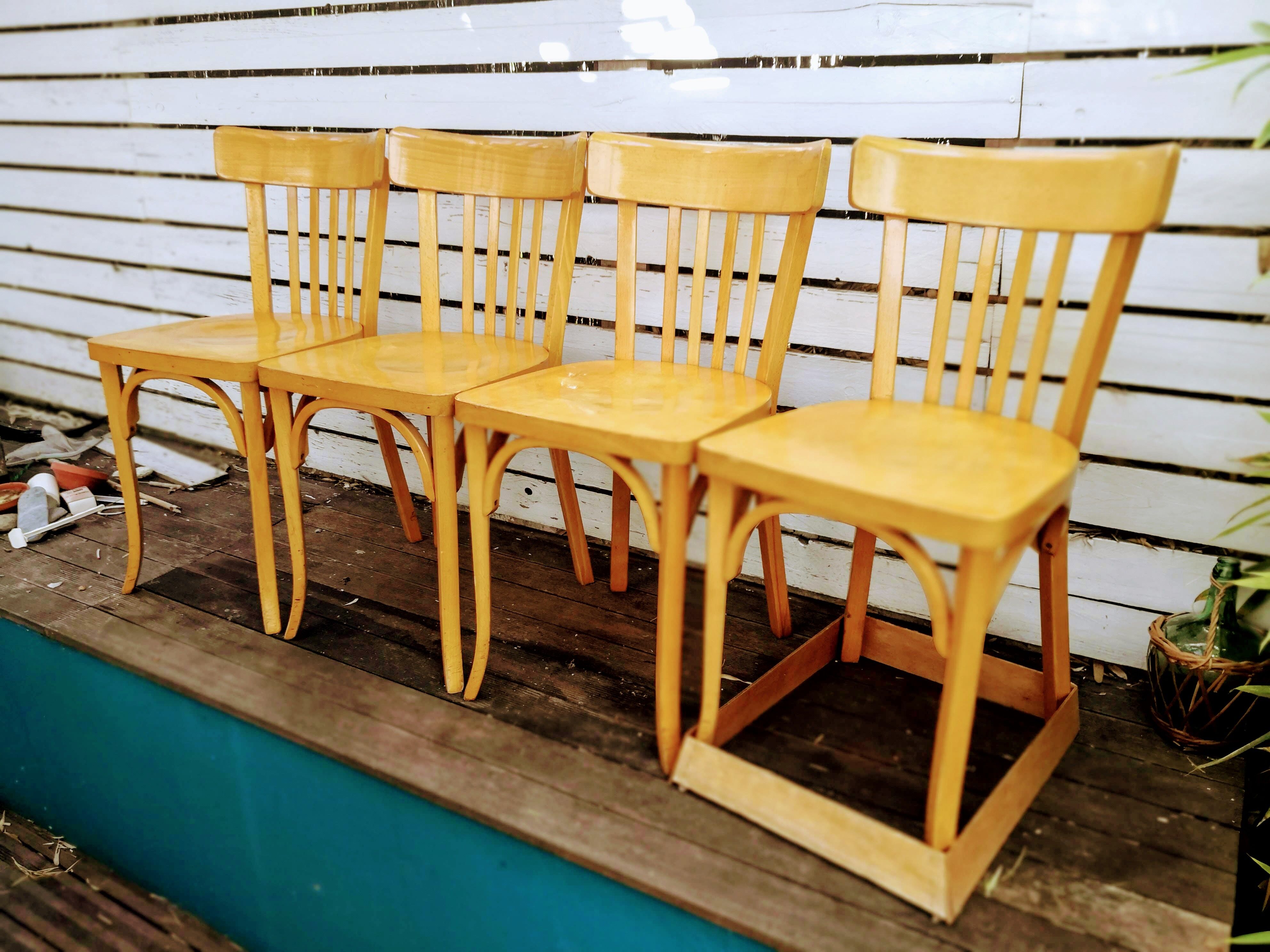 Série de 4 chaises bistrot Baumann
