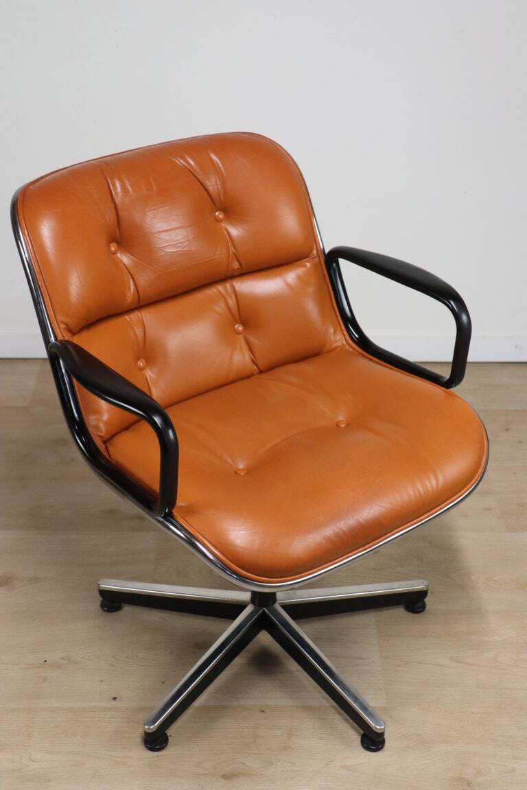 Charles Pollock leather office chair, Knoll edition, 1970