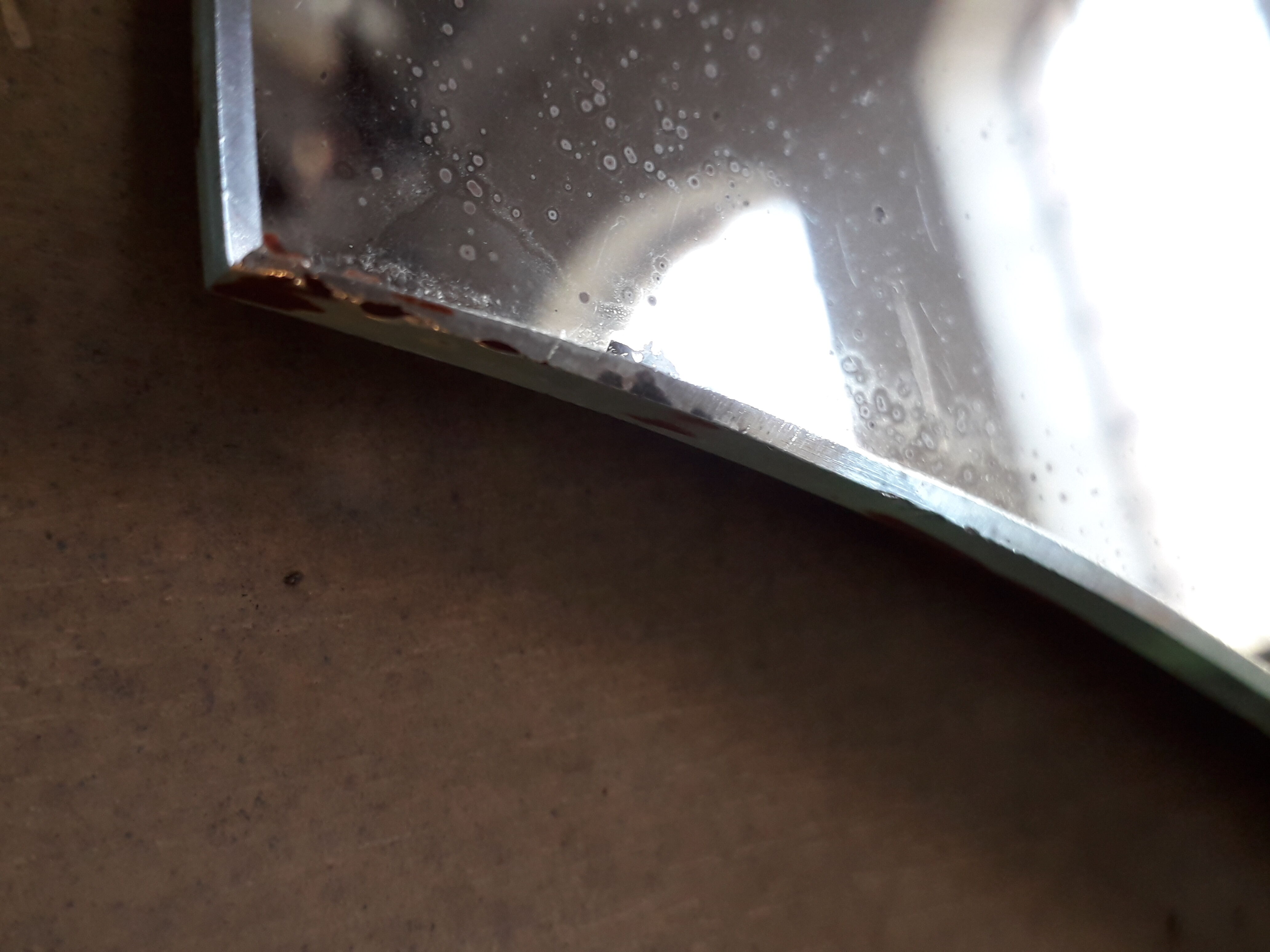 Mirror shape basket 60x33cm