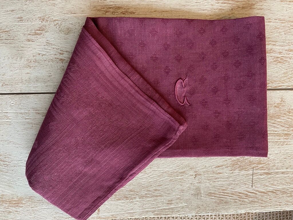Damassed tablecloth & its 10 plum-tinted napkins "la C" - linen