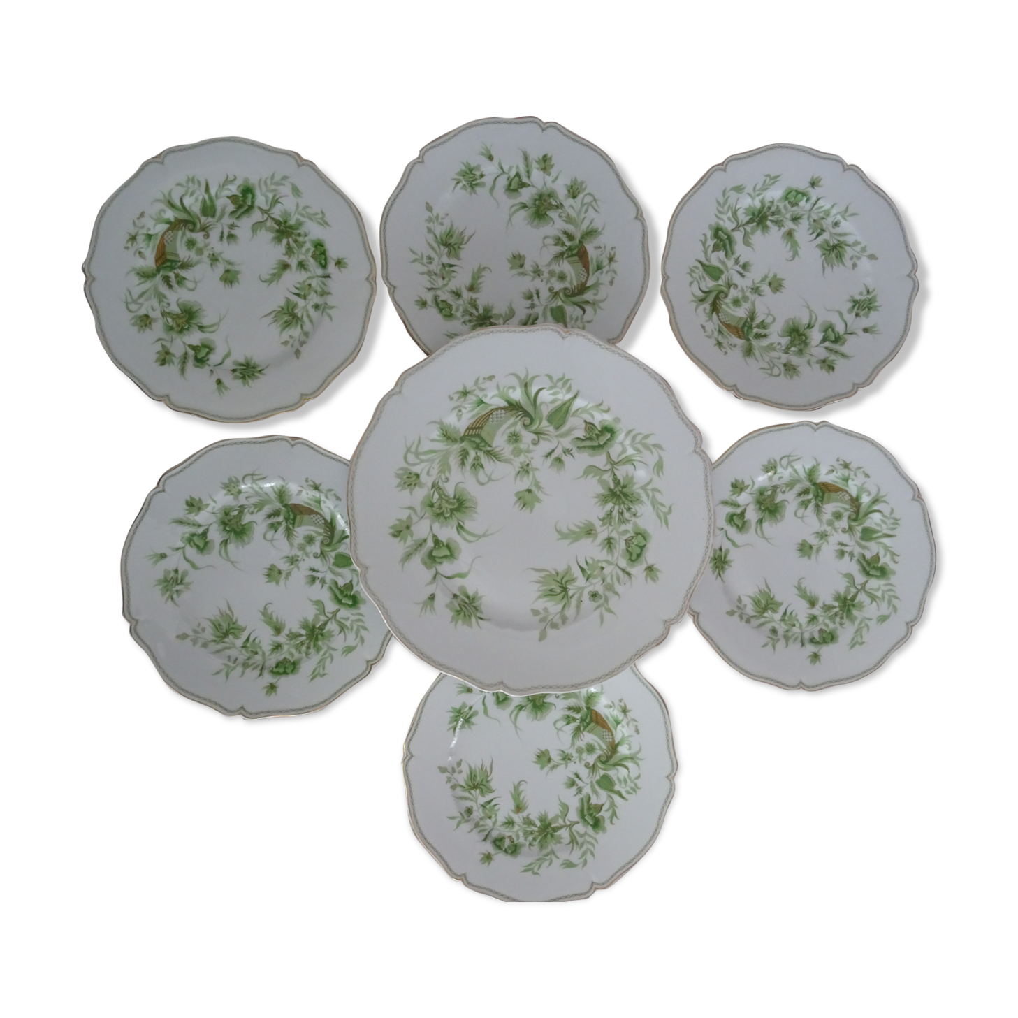 6 flat plates and 1 round dish haviland limoges with green and gold horn