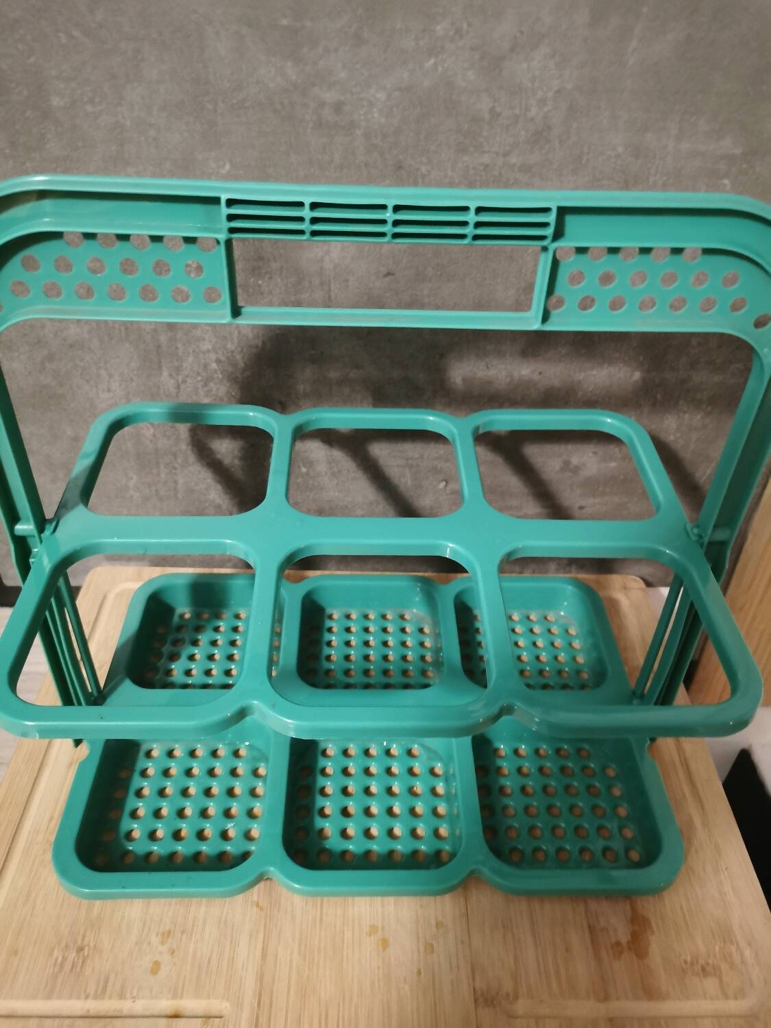 Vintage folding bottle holder
