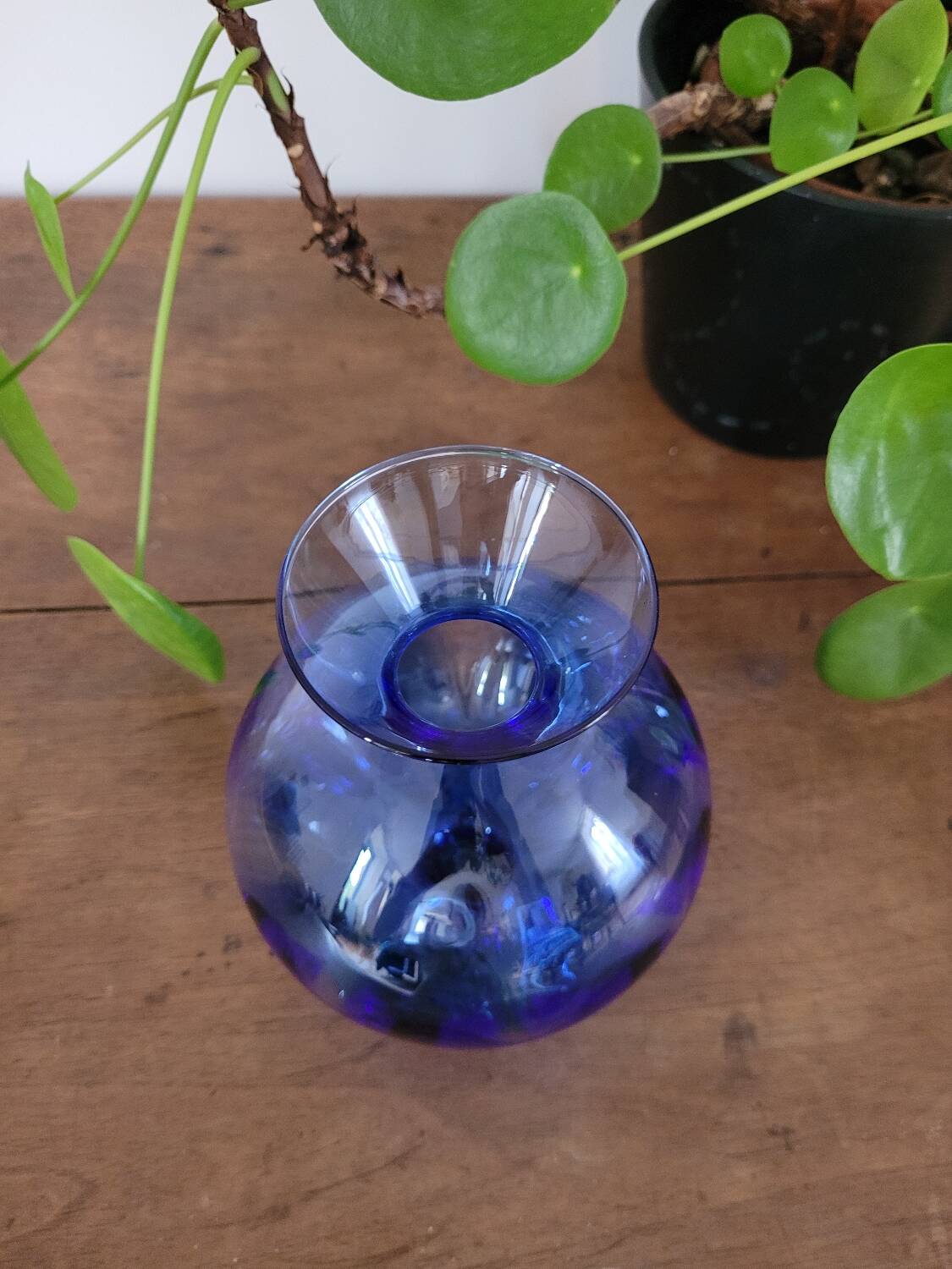 Blue and green vase from Cristalleria Etruria