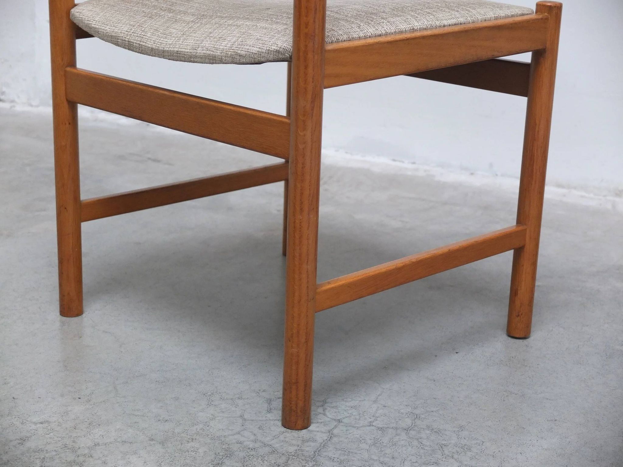 Set of 6 dining chairs in oak by Meubelatelier Vanda Watervliet, 1960s