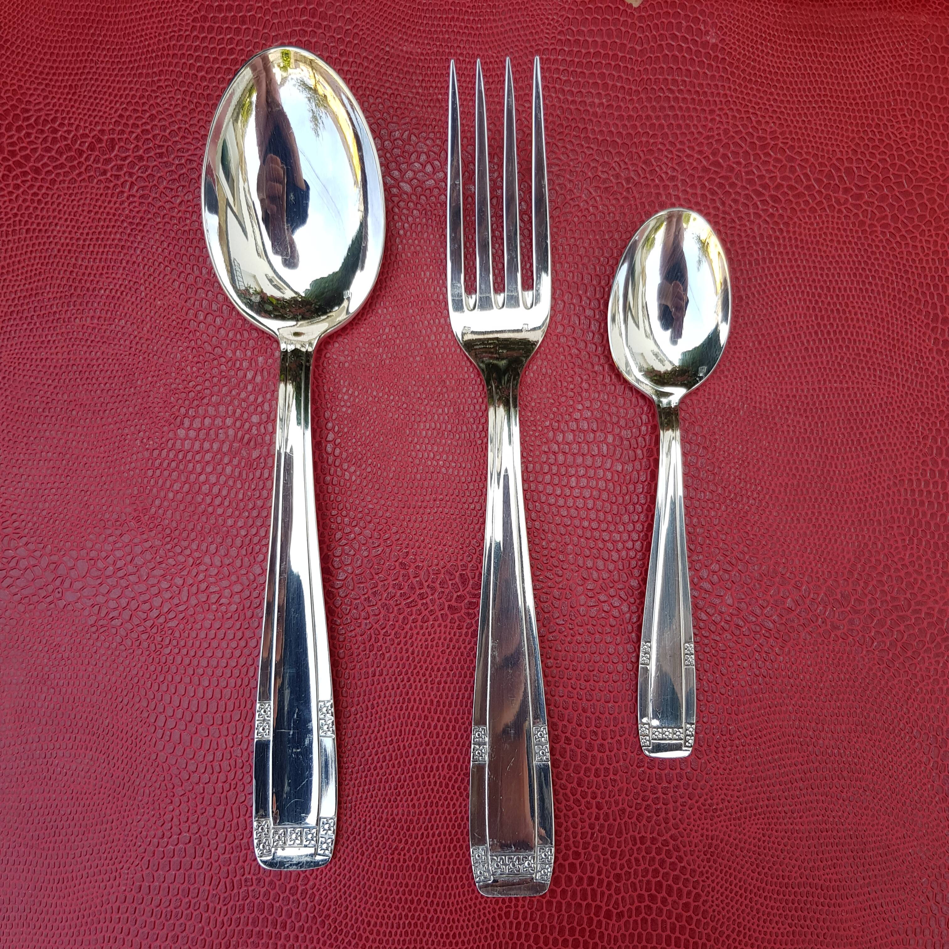 Silver metal housewife