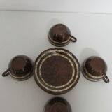 Set 4 cups and 7 under cups mary