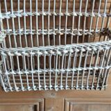 Wall basket
