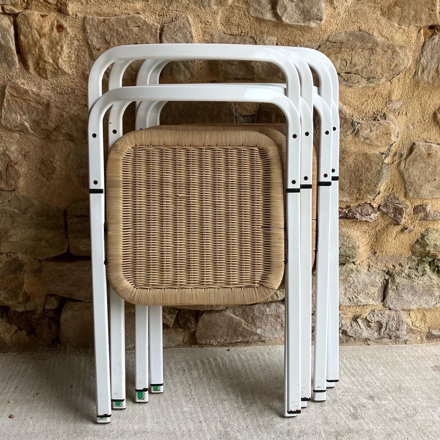 Set of 4 white chairs Giorgio Cattelan