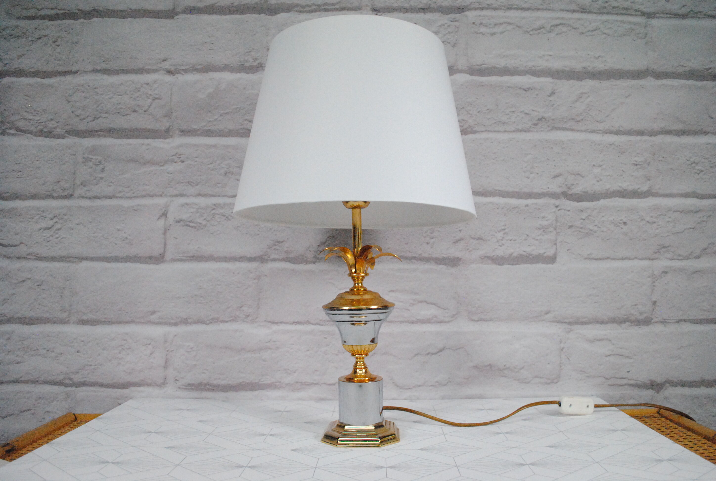 Massive palm lamp, 1970s