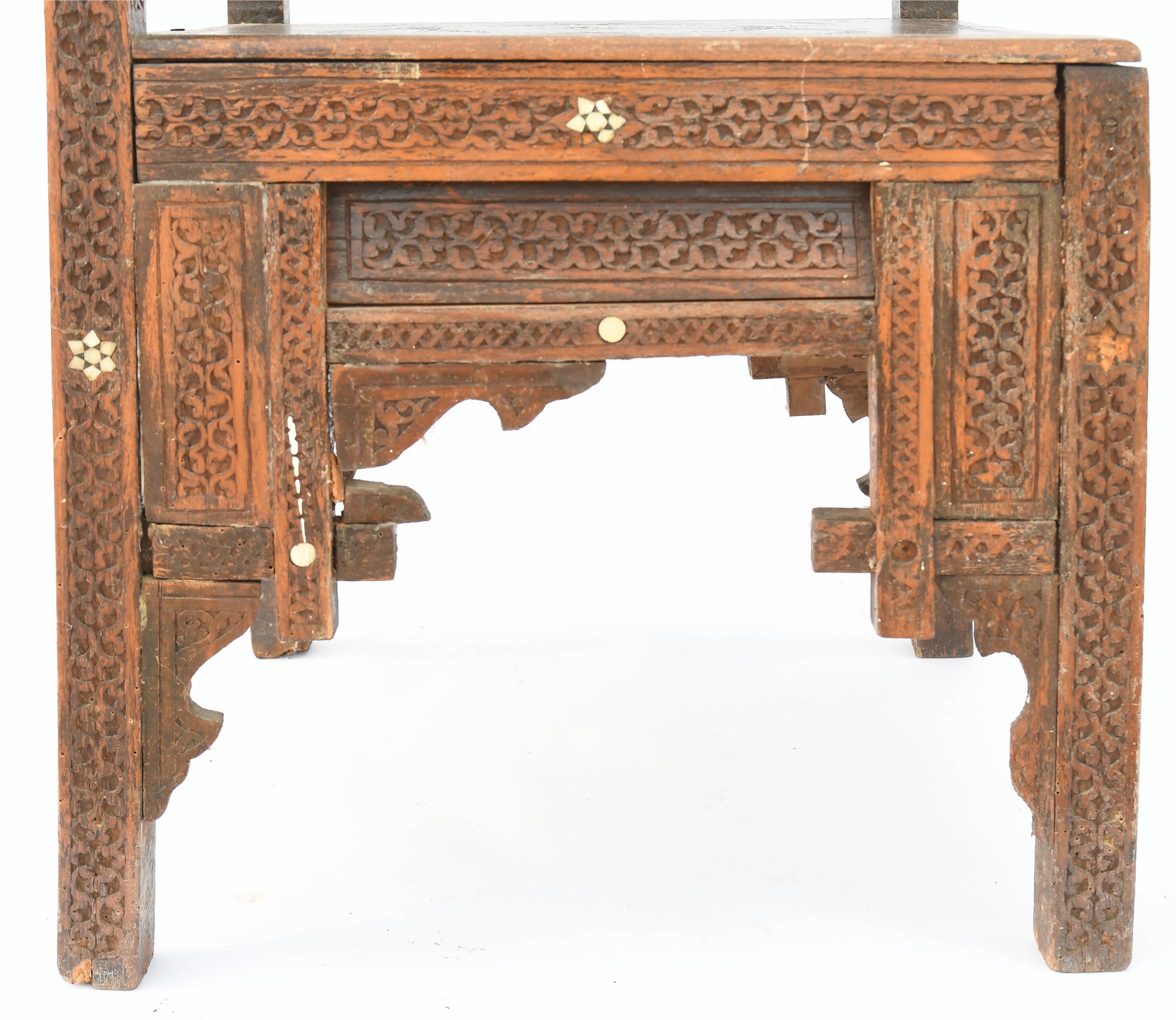 Oriental corner armchair