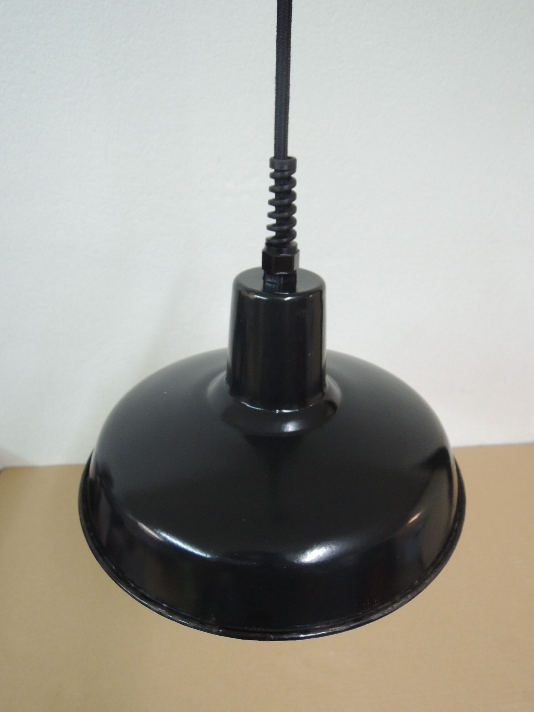 Black enamelled hanging lamp