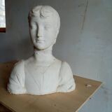 Modeling plaster statue