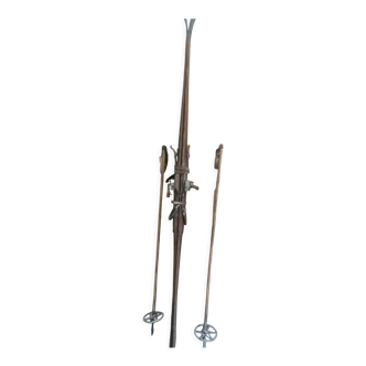 Pair of wooden ski & vintage ski poles year 1940