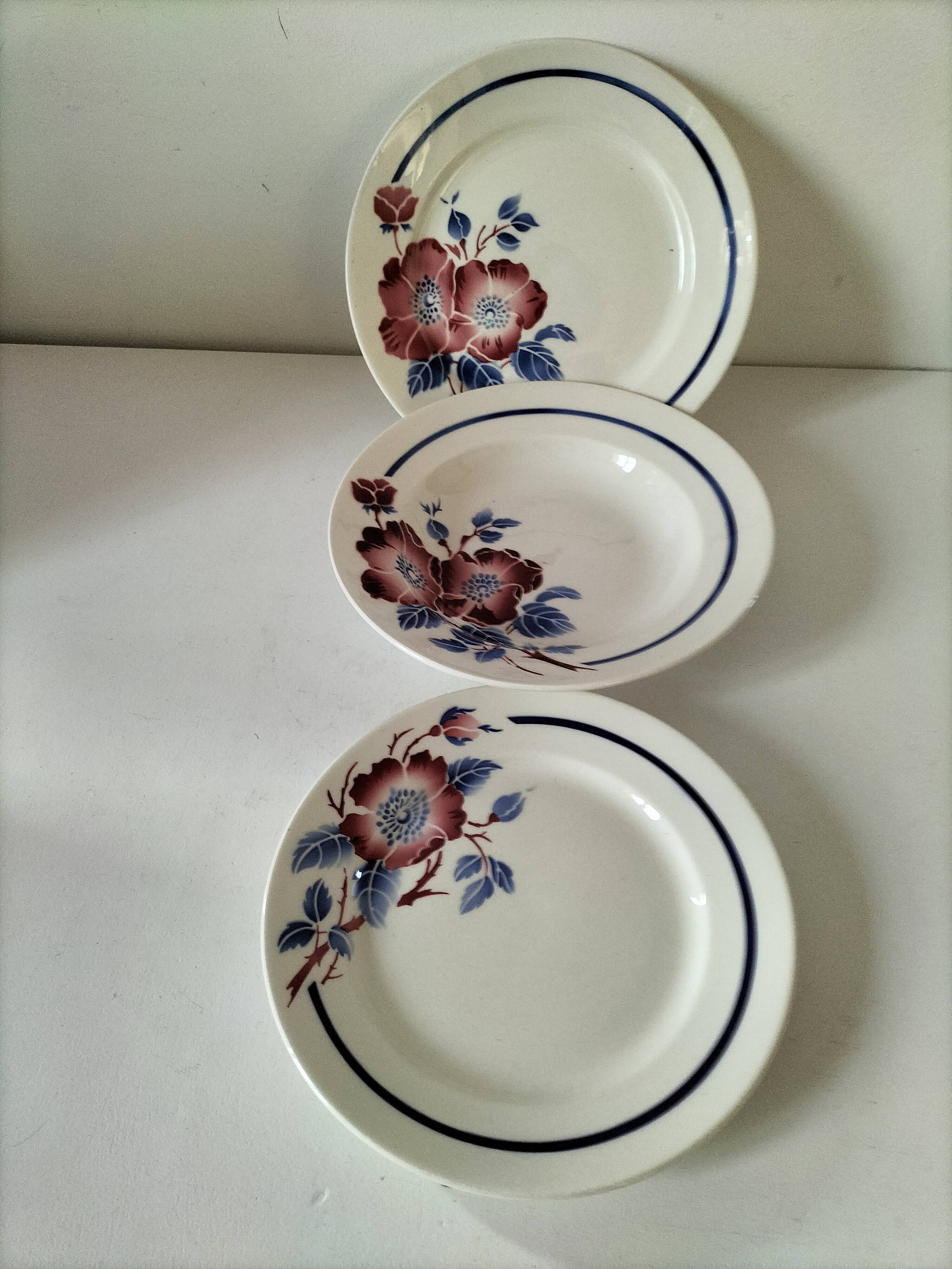 Set of three ironstone plates K & G Lunéville model Régine - 1950s