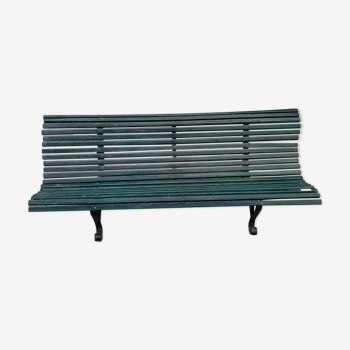 Garden bench in metal foot slats