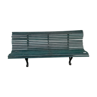 Garden bench in metal foot slats