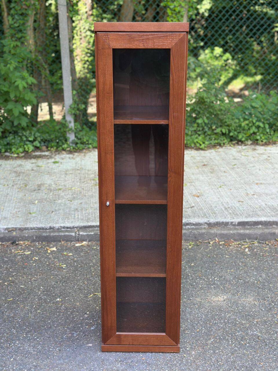 2 Scandinavian glass libraries