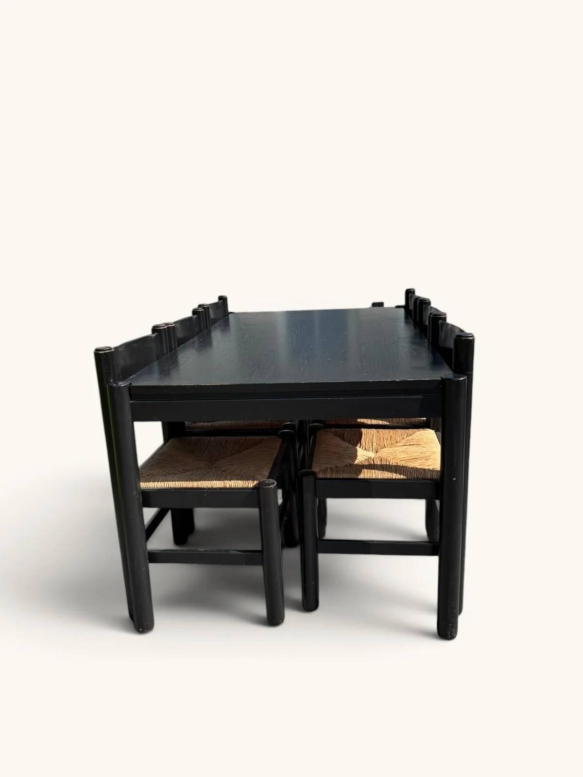 Table à manger avec 6 chaises de Vico Magistretti pour Cassina