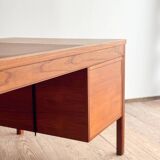 Grand bureau de direction en teck avec cuir, années 60