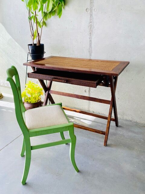 Desk / dressing table on trestle