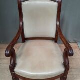 Mahogany armchair with butt