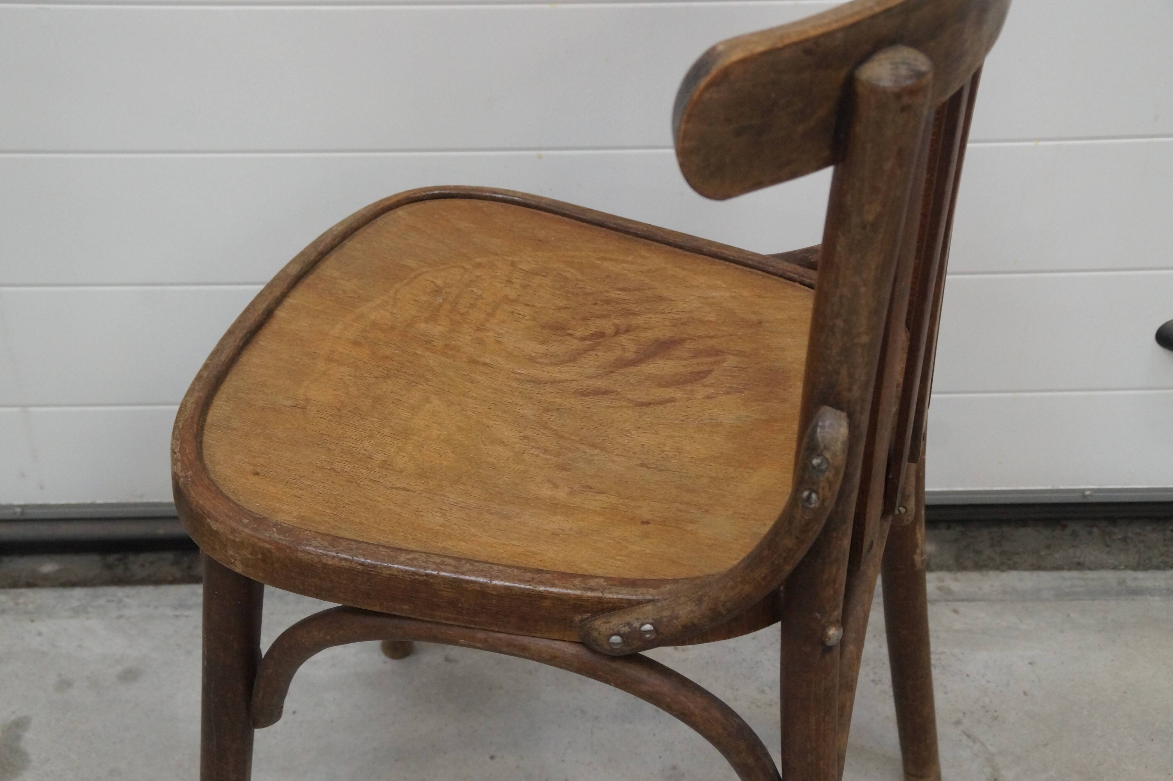 Lot 4 chaises de bistrot