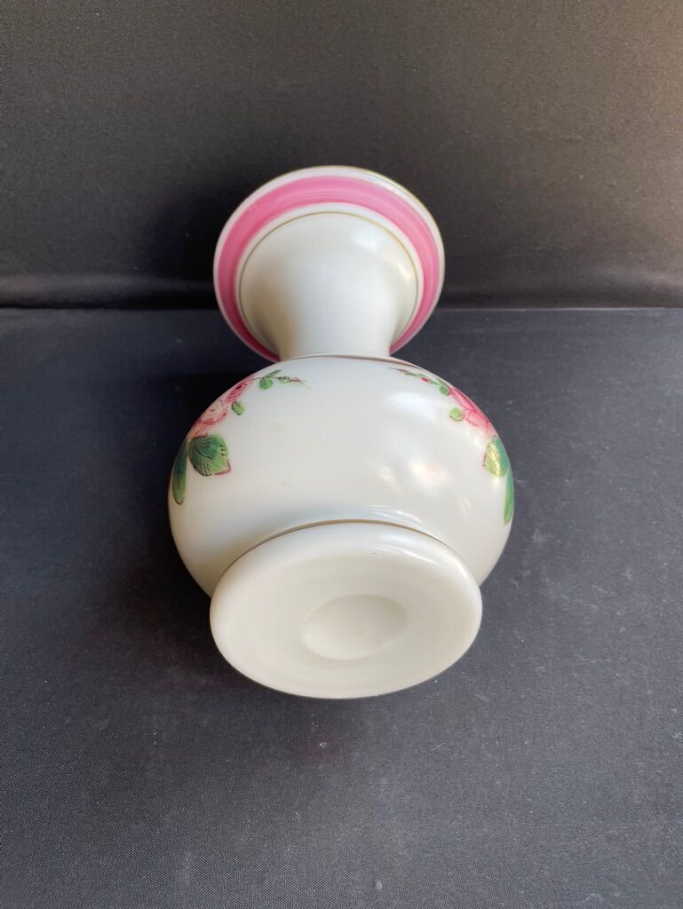 Vase Napoleon III in white opaline with floral decoration with gilding