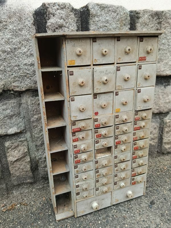Small antique wooden workshop furniture delivered.