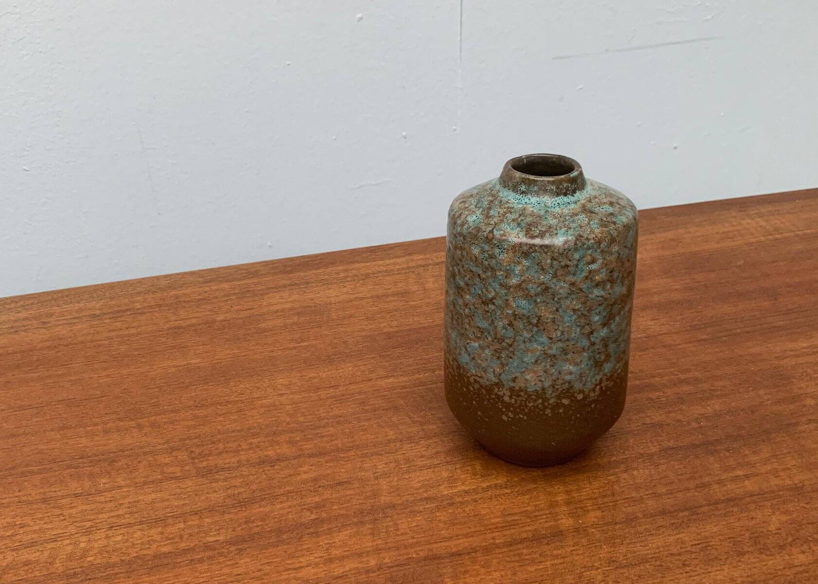East German pottery vase from the mid-century by Strehla Keramik.