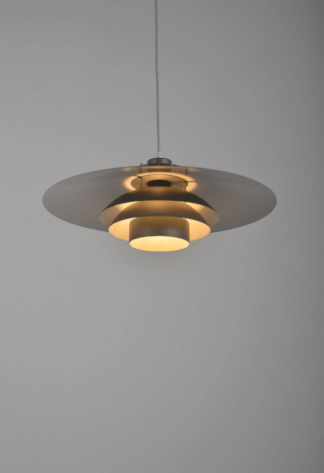 Lampe à suspension danoise modèle De-Lux de Design Light, 1980