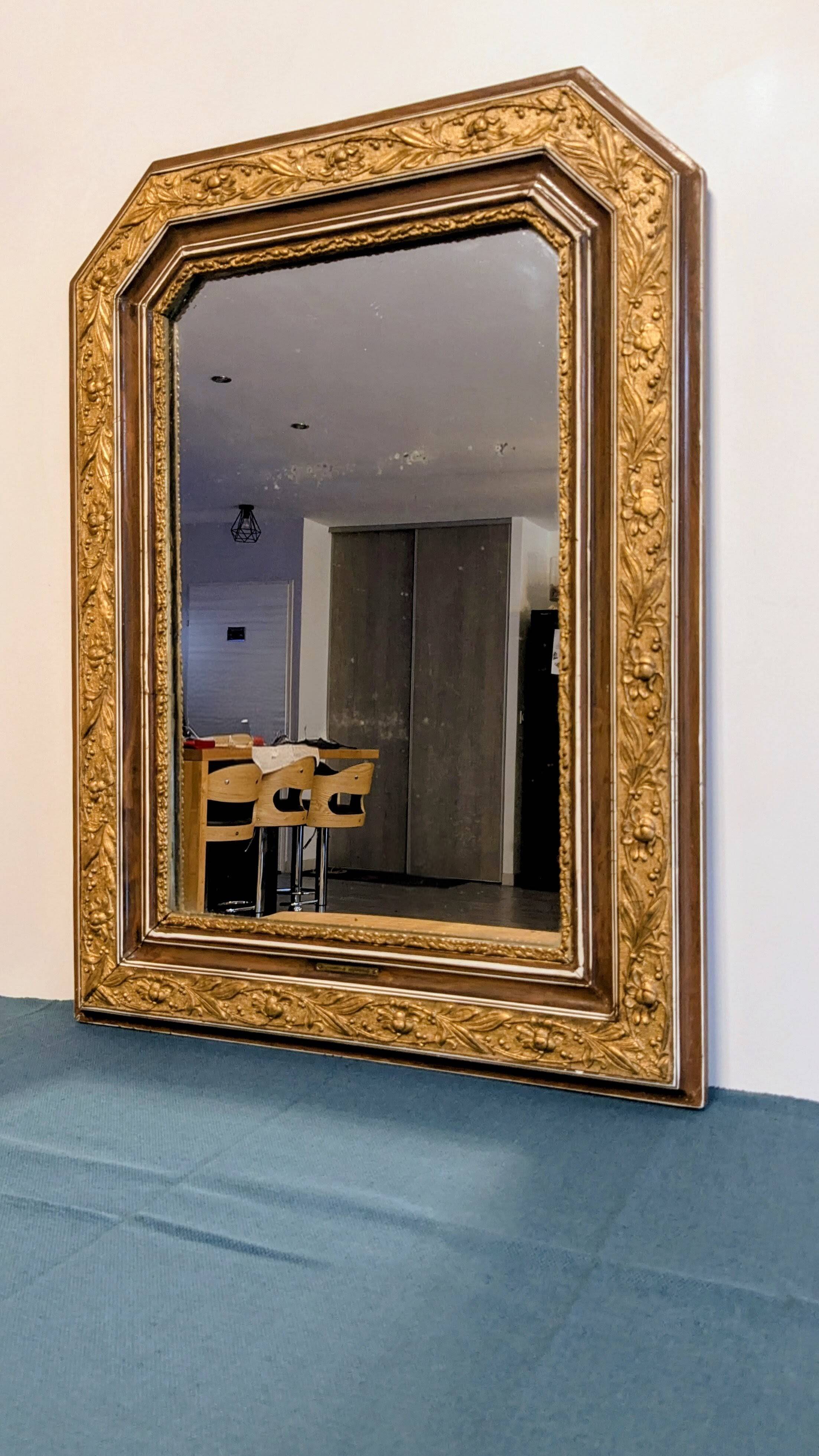 Antique gilt mirror with beveled corners, 70 x 51 cm – Chic decor
