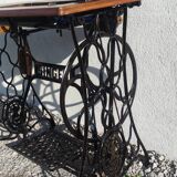 Singer's sewing machine foot console