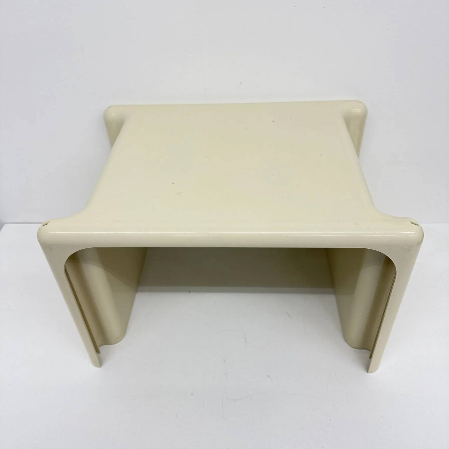 Italian modern plastic side table by Giotto Stoppino for Elco Scorze, 1970s