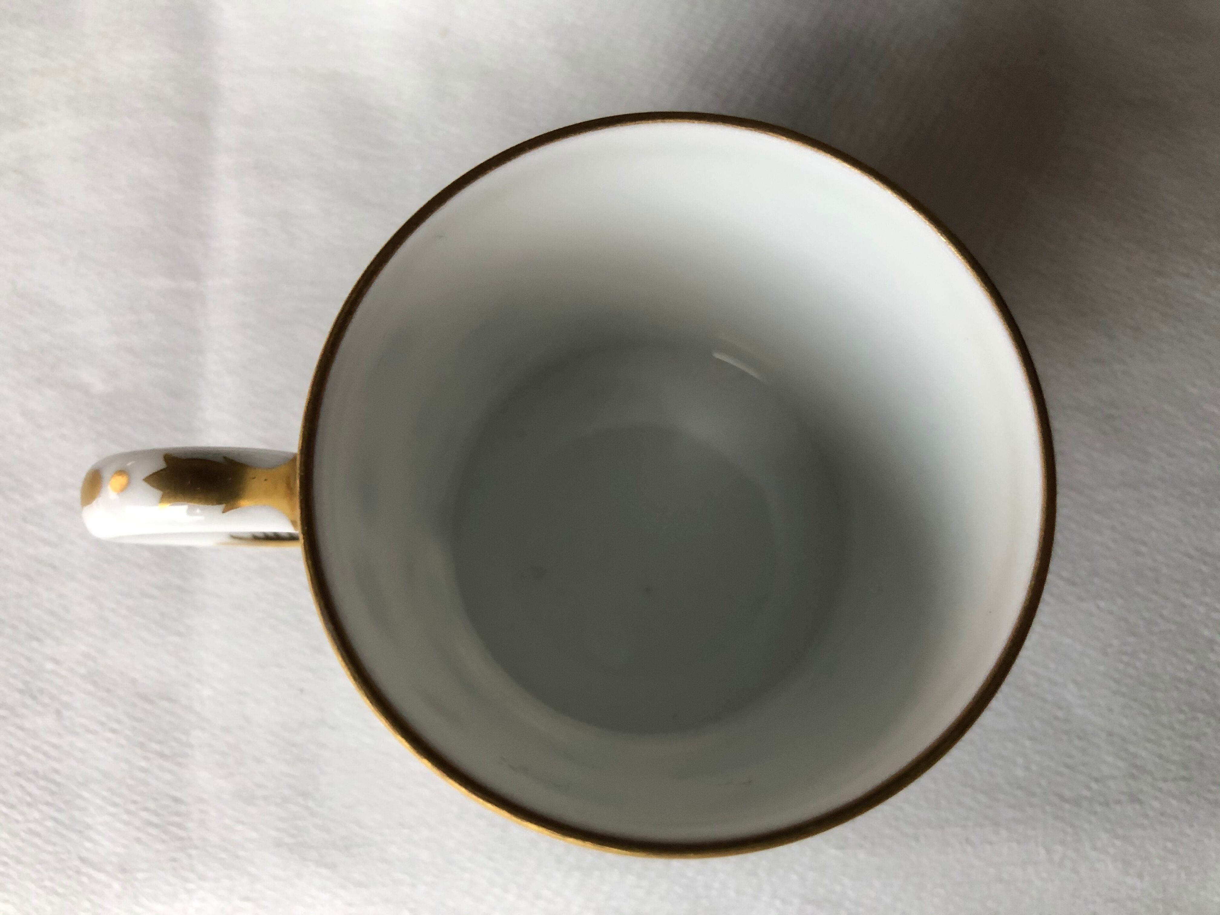 Historic cup former Royal Manufacture of Limoges (reproduction)