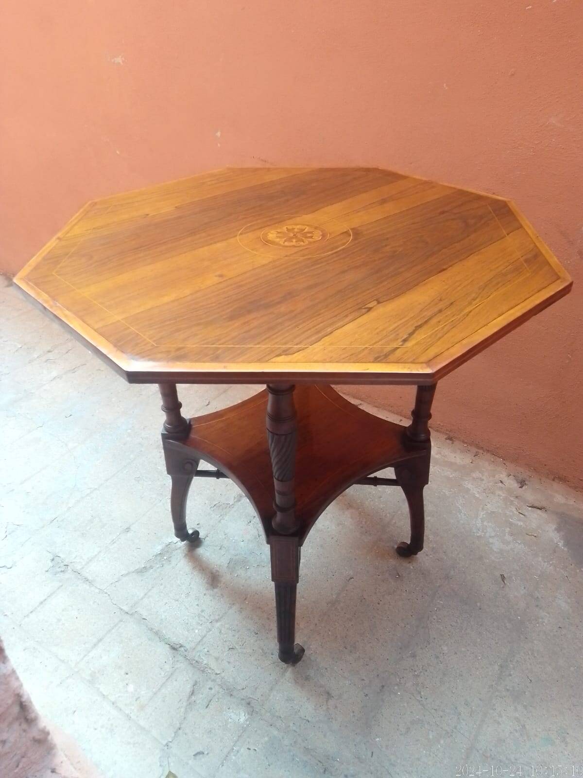 English pedestal table