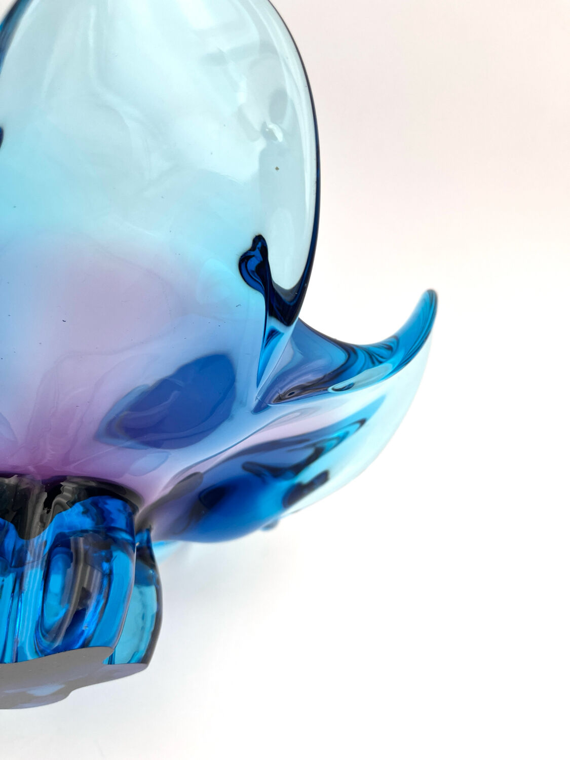 Coupe Centrepiece - Solid Bohemian Crystal - Amethyst Blue