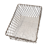 Metal mail basket