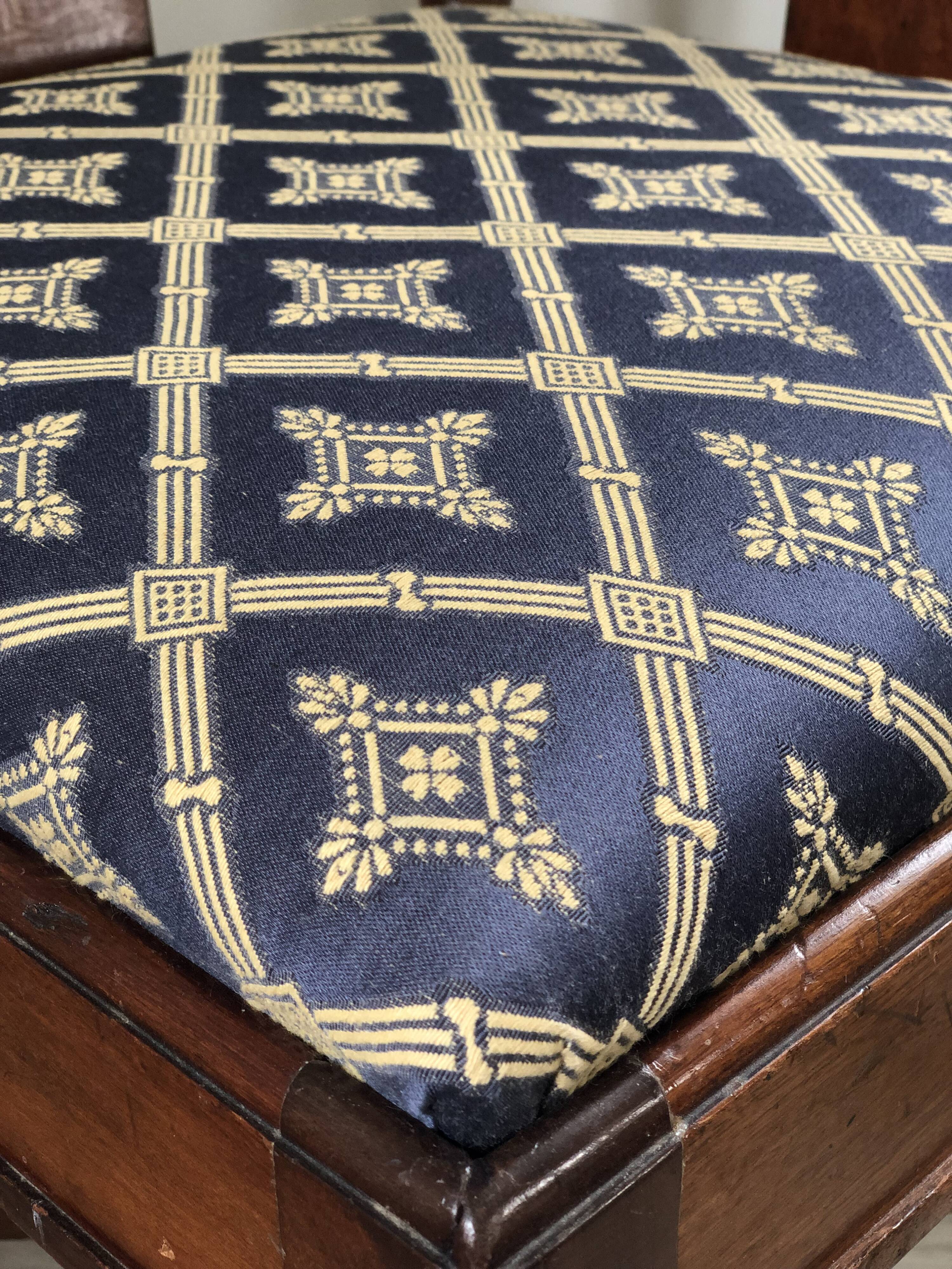 Chaise d'angle géorgienne en acajou sur roulettes, XIXe siècle