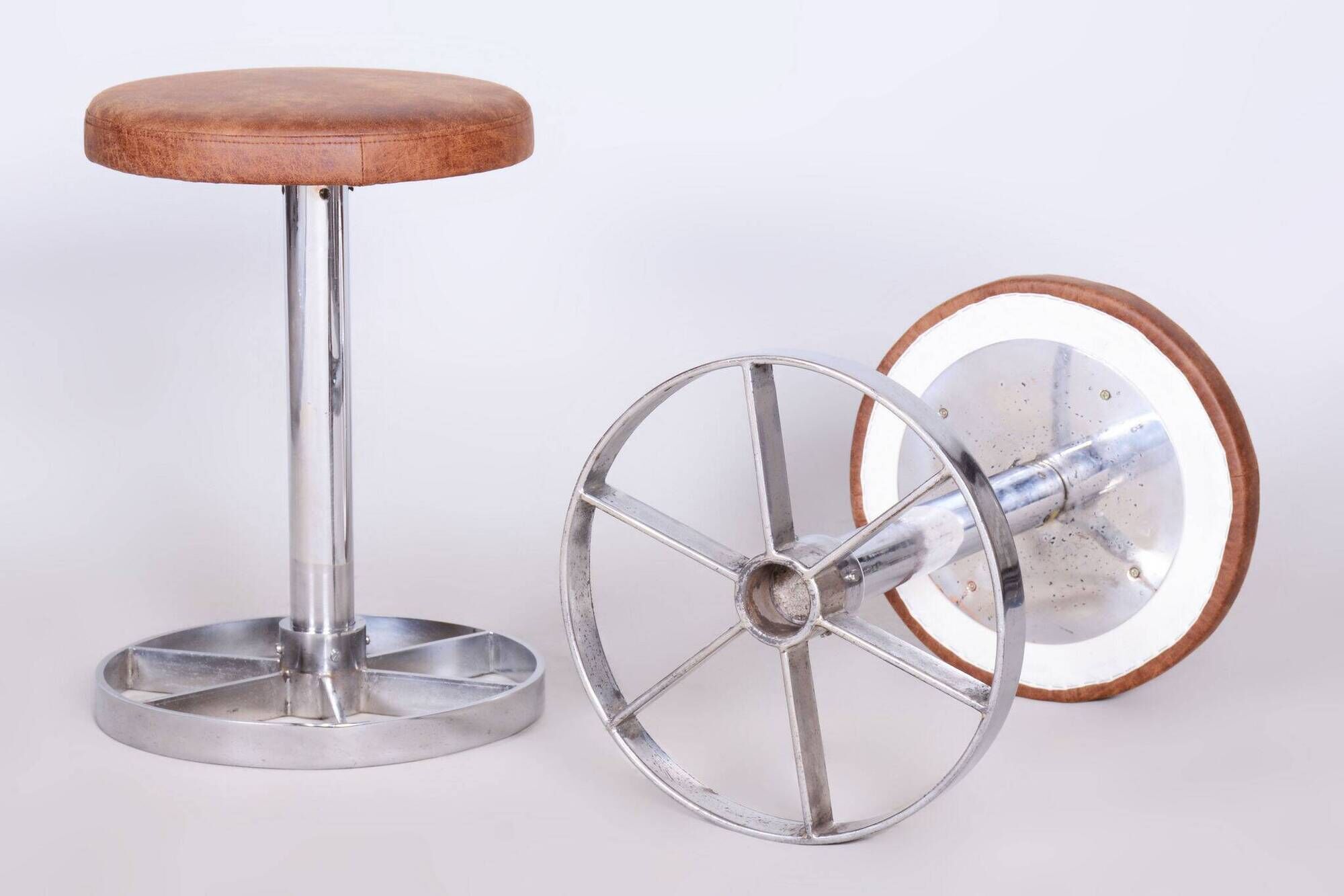 Pair of Bauhaus Chrome-Plated Steel Stools, Brown Leather, Czech, 1930-1939