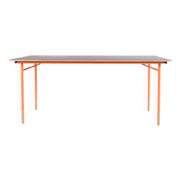 Table à manger Nyhavn – Finn Juhl – Maison de Finn Juhl – linoléum gris – pin de l'Oregon – 2015