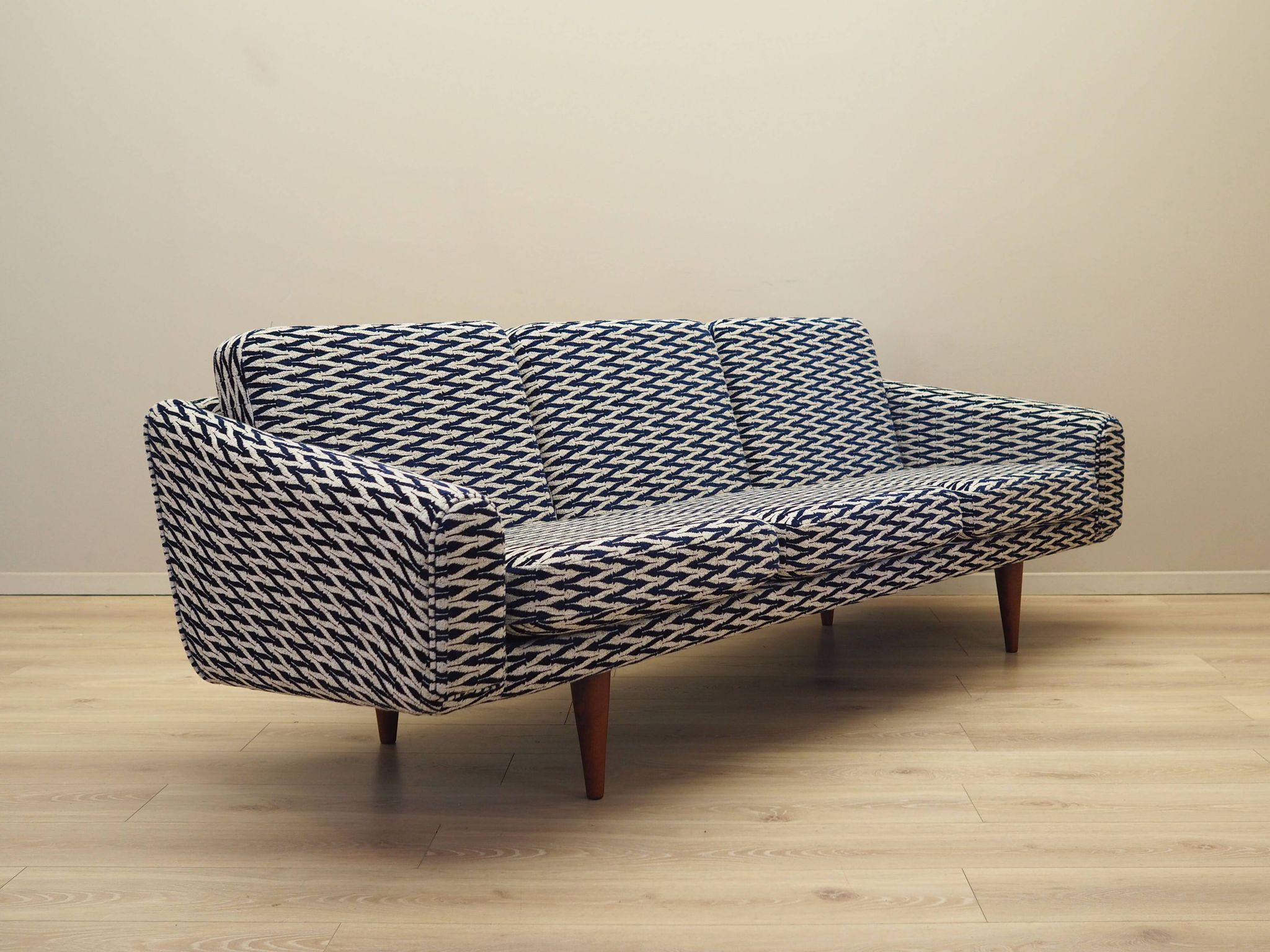 Canapé 3 places danois par Illum Wikkelsø, années 1960