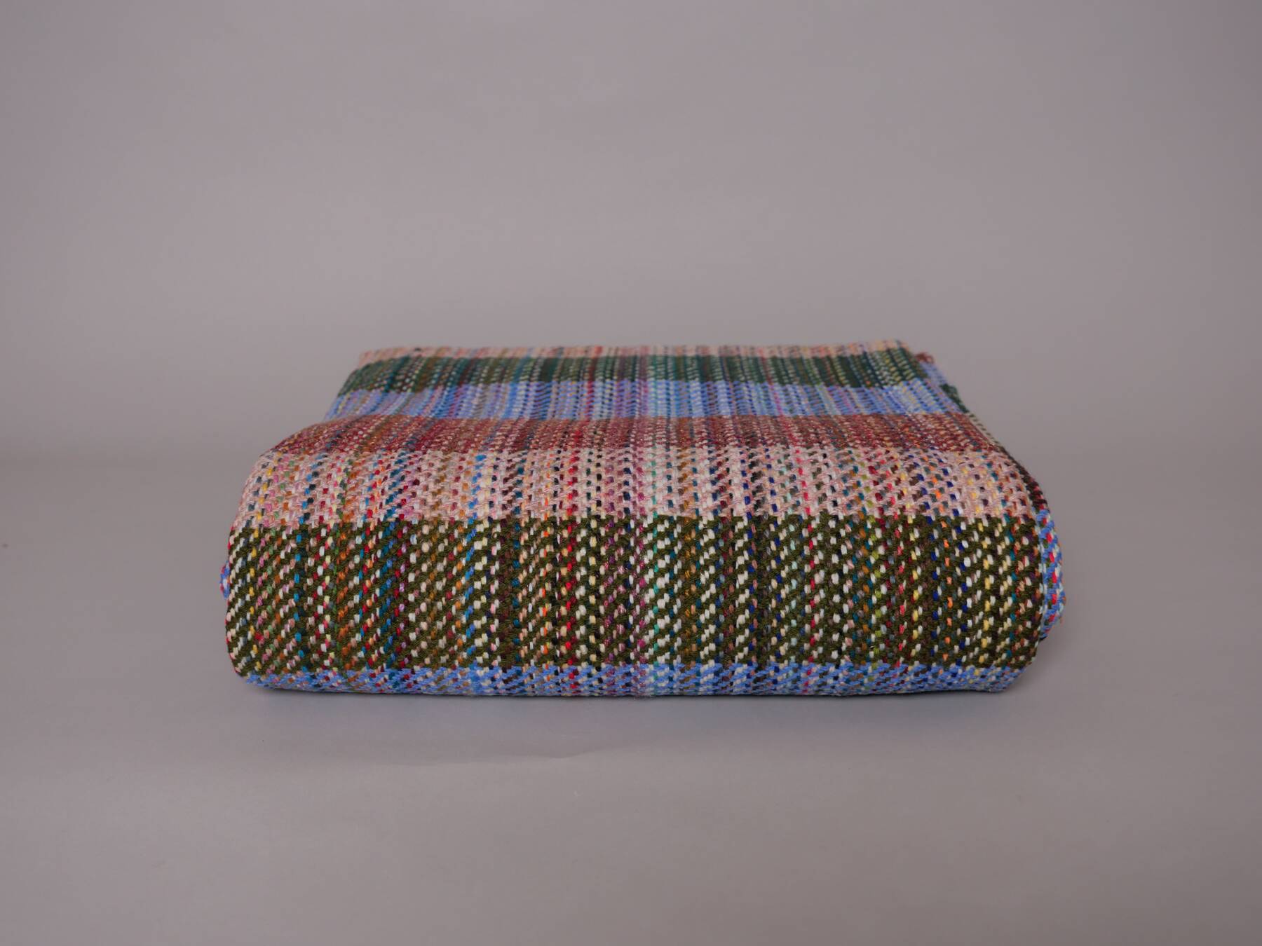Khadi blanket, hand-woven from recycled wool by Storie