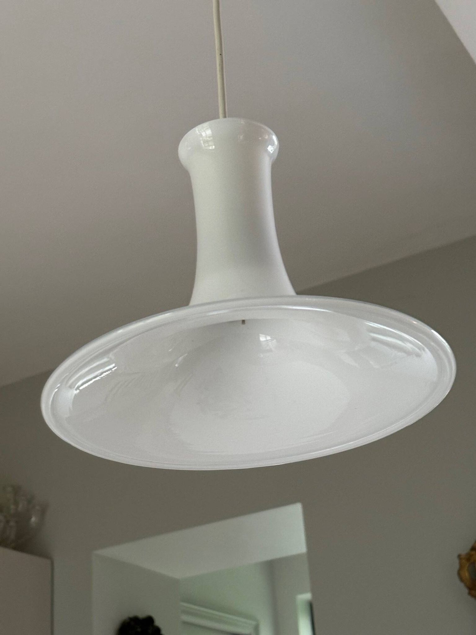 suspension opaline - Suède années 70