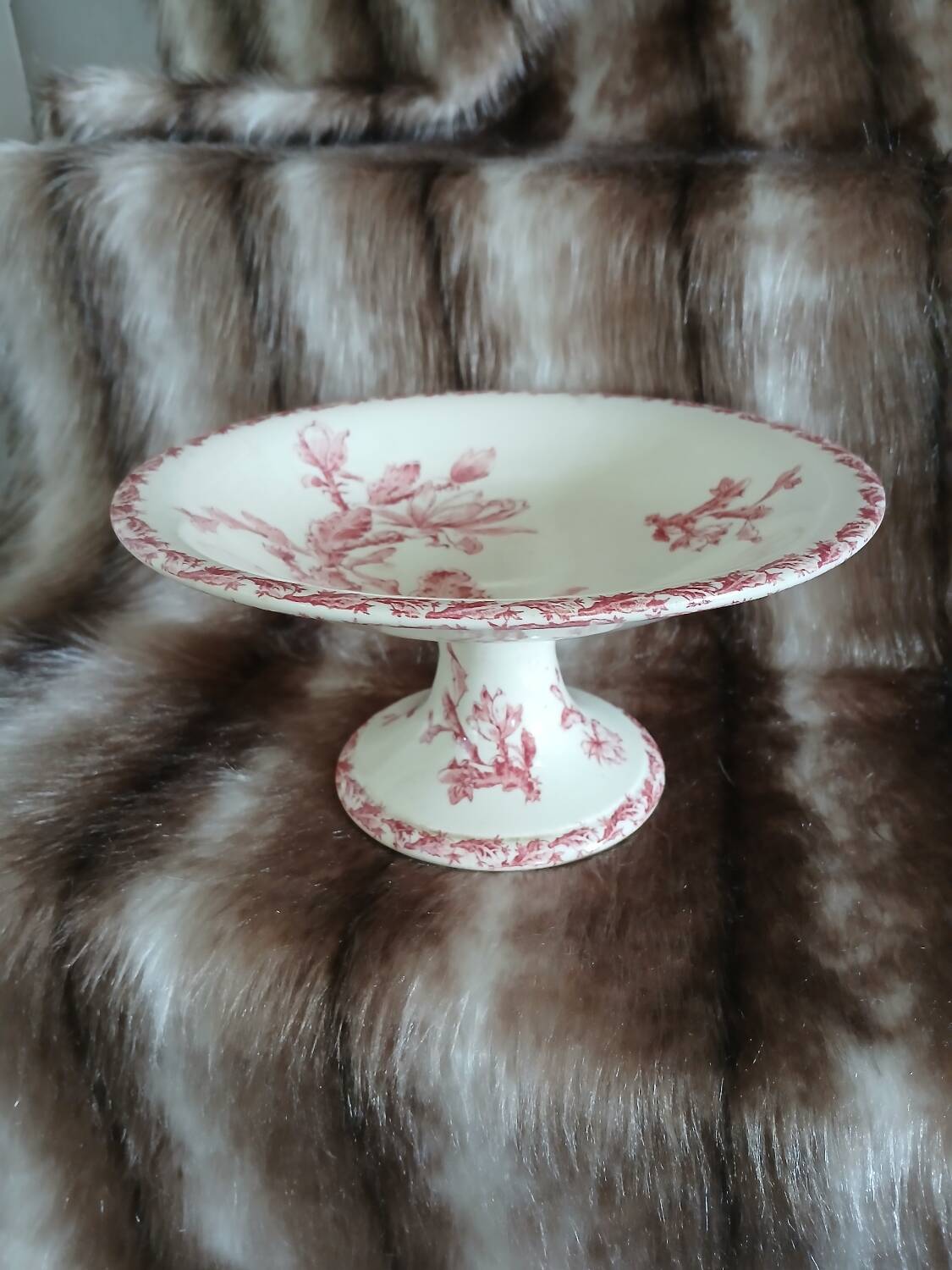 Antique compote dish in Gien ironstone.