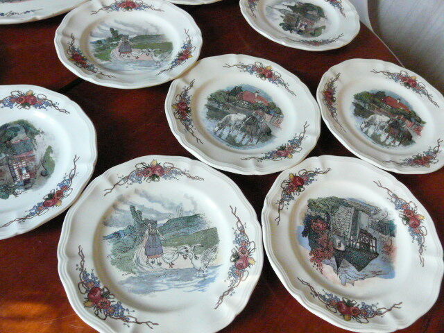Dish and 12 plates Loux Obernai Sarreguemines Faience ancienne - Dessert service